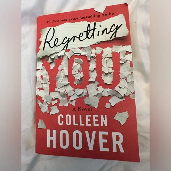 Colleen Hoover book 📕- regretting you - Picture 1 of 2